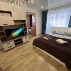 Люкс (Квартира в центре рядом с площадью), Апартаменты Рядом с центральной площадью и музеем Калашникова