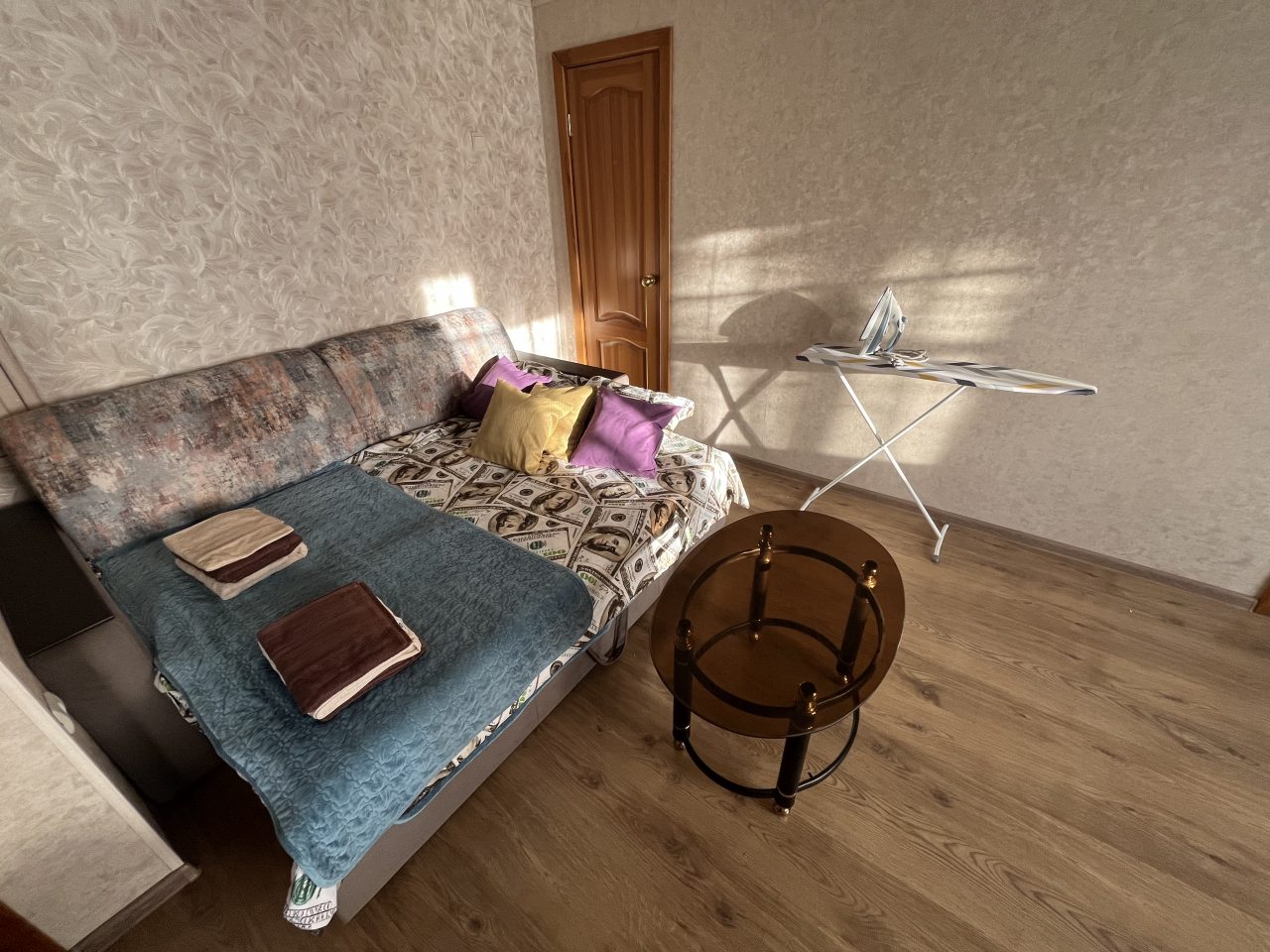 Люкс (Квартира в центре рядом с площадью), Апартаменты Рядом с центральной площадью и музеем Калашникова