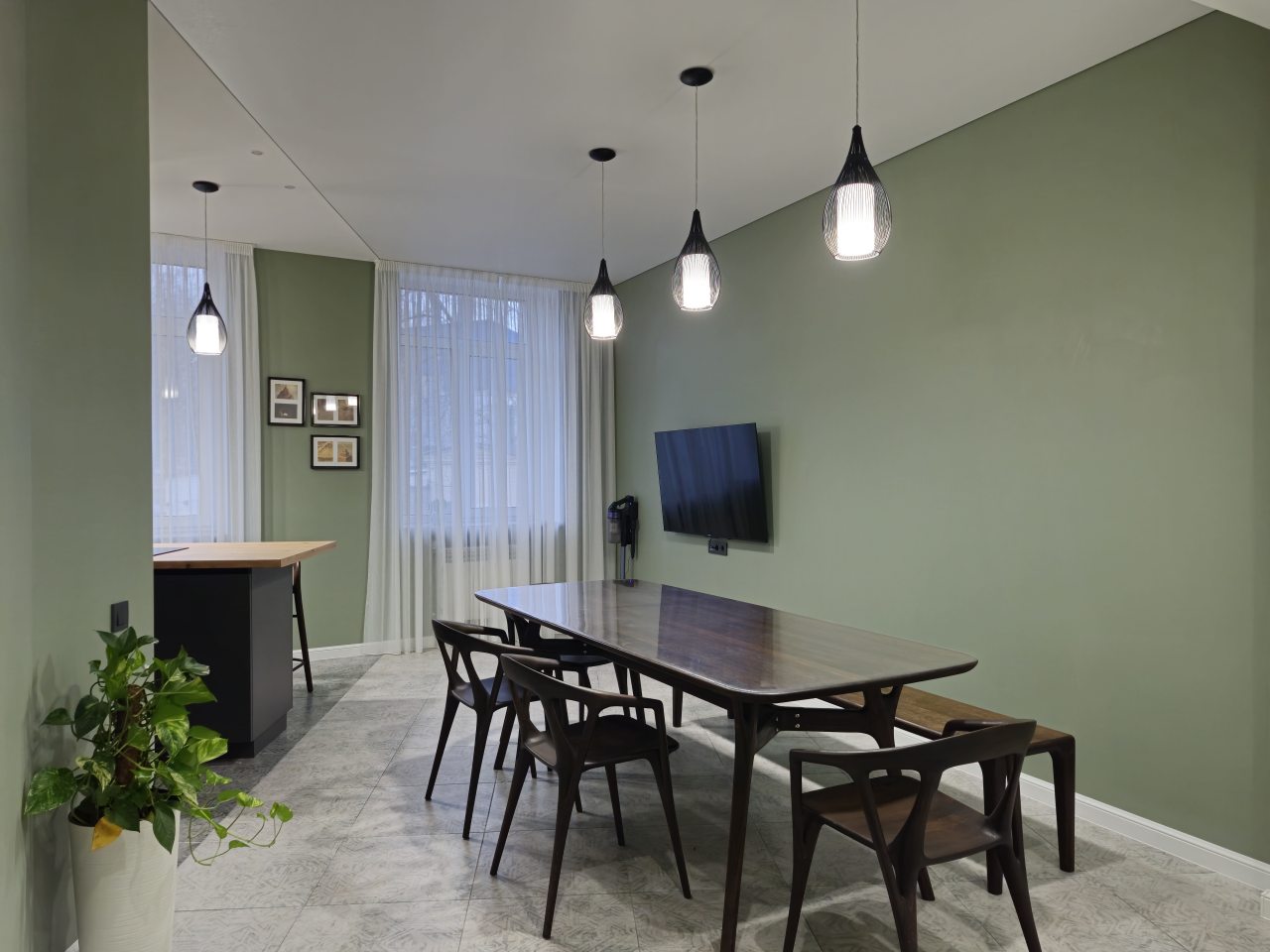 Хорошая планировка, Апартаменты Люкс с видом на Площадь Победы