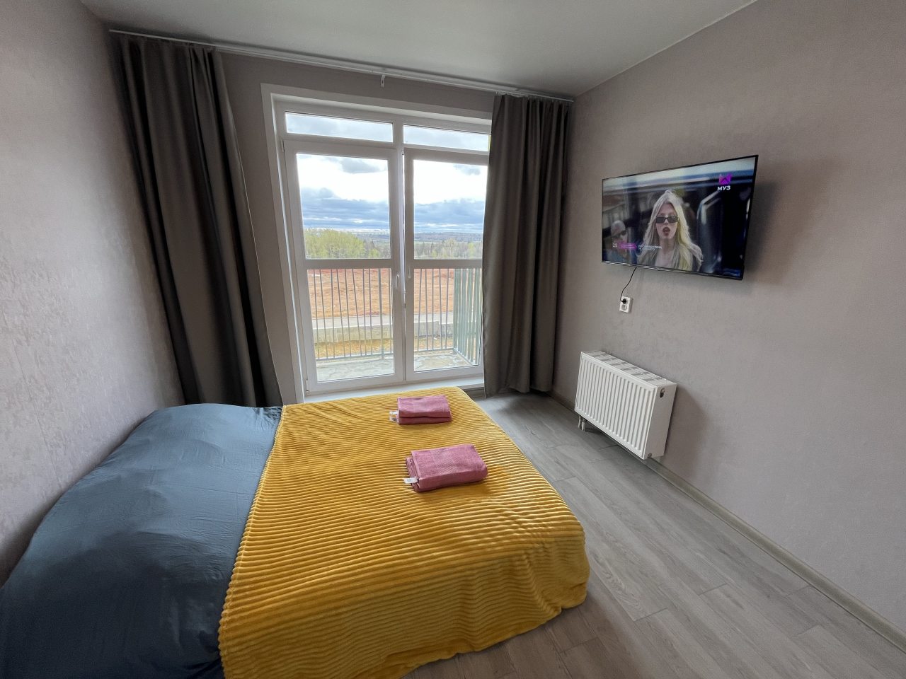 Трёхместный и более (Камбарская), Апартаменты Камбарская