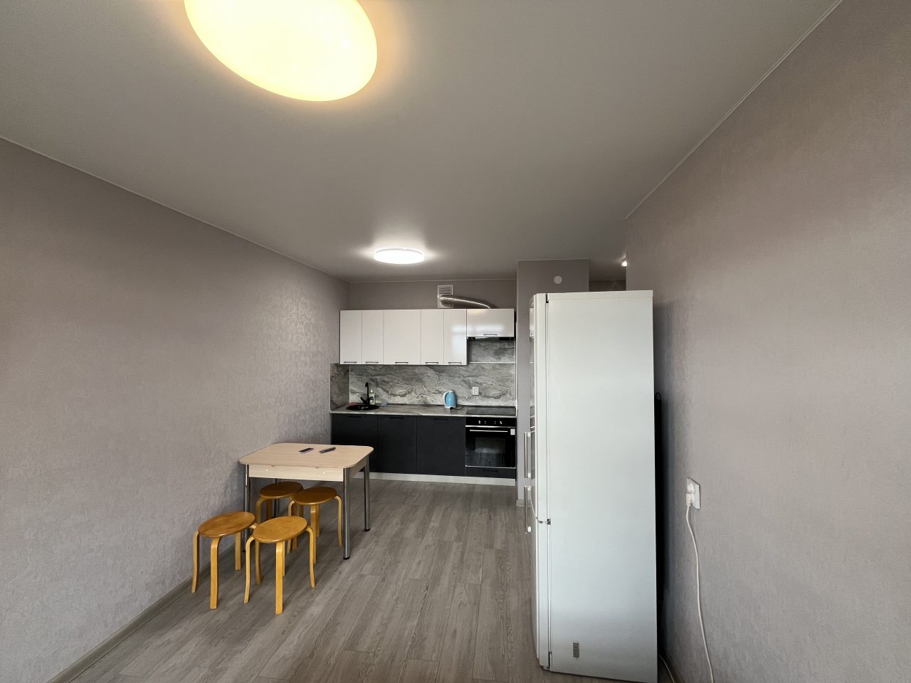 Трёхместный и более (Камбарская), Апартаменты Камбарская