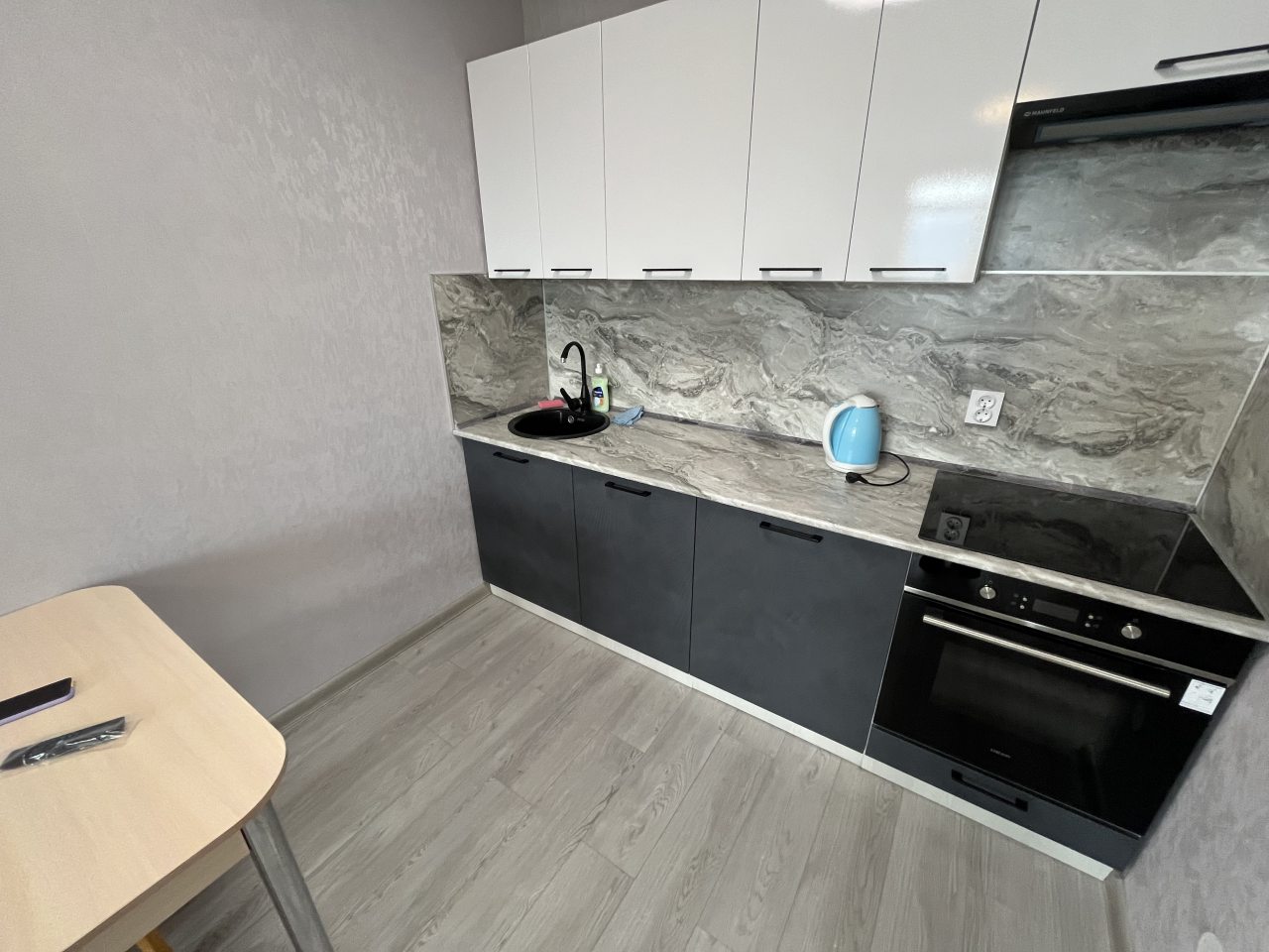 Трёхместный и более (Камбарская), Апартаменты Камбарская