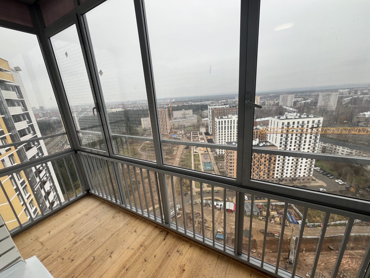 Люкс (С видом на город), Апартаменты 10 лет октября 87