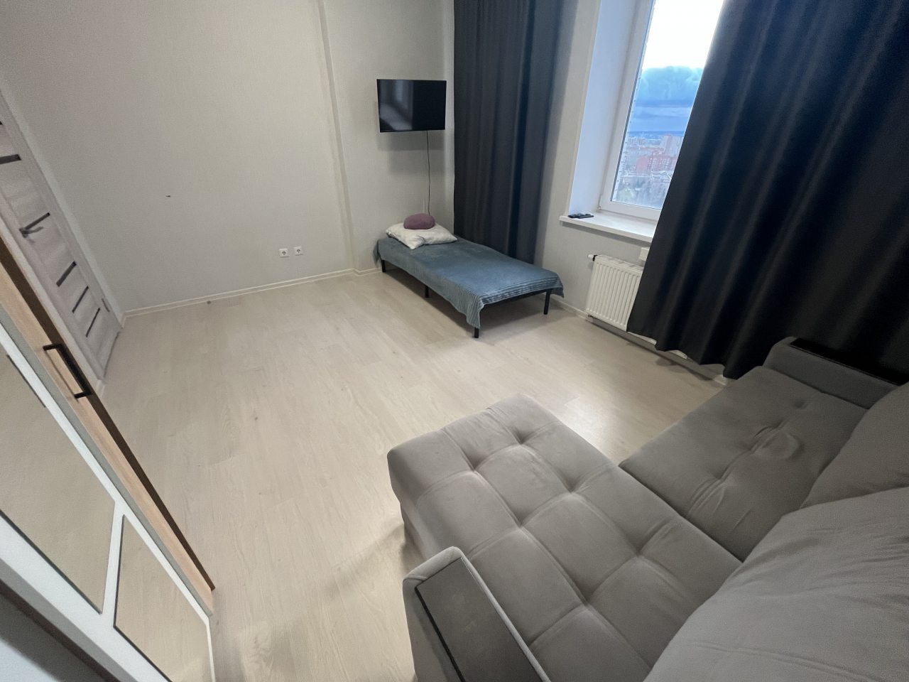 Люкс (С видом на город), Апартаменты 10 лет октября 87