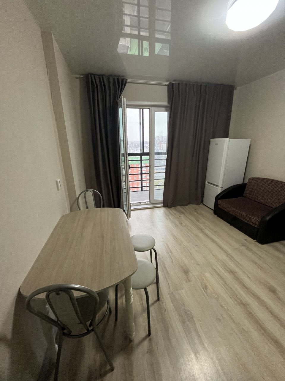 Люкс (С видом на город), Апартаменты 10 лет октября 87