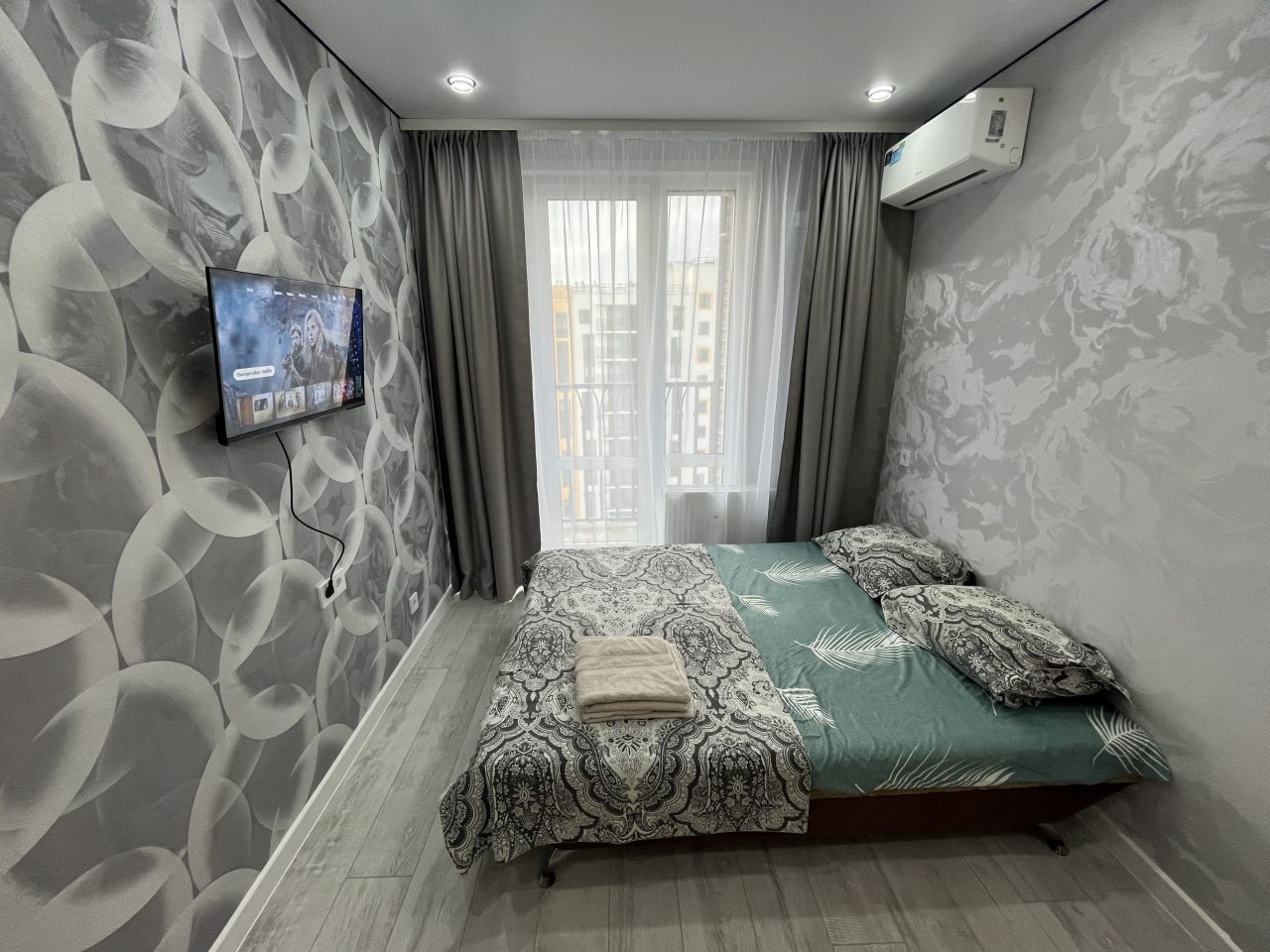 Люкс (Новая квартира с ремонтом красивым), Апартаменты На Оружейников 3/1