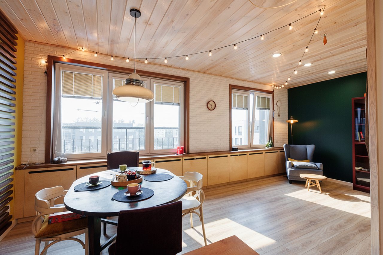 Кухонный стол