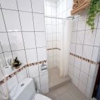 Трехместный (Трехместный с разными видами кроватей), Гостевой дом Эверест