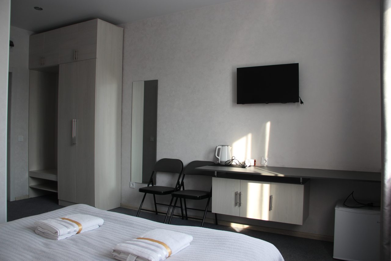 Двухместный (Стандарт с одной двуспальной кроватью), Отель Графит