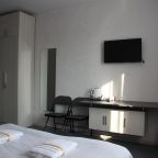 Двухместный (Стандарт с одной двуспальной кроватью), Отель Графит