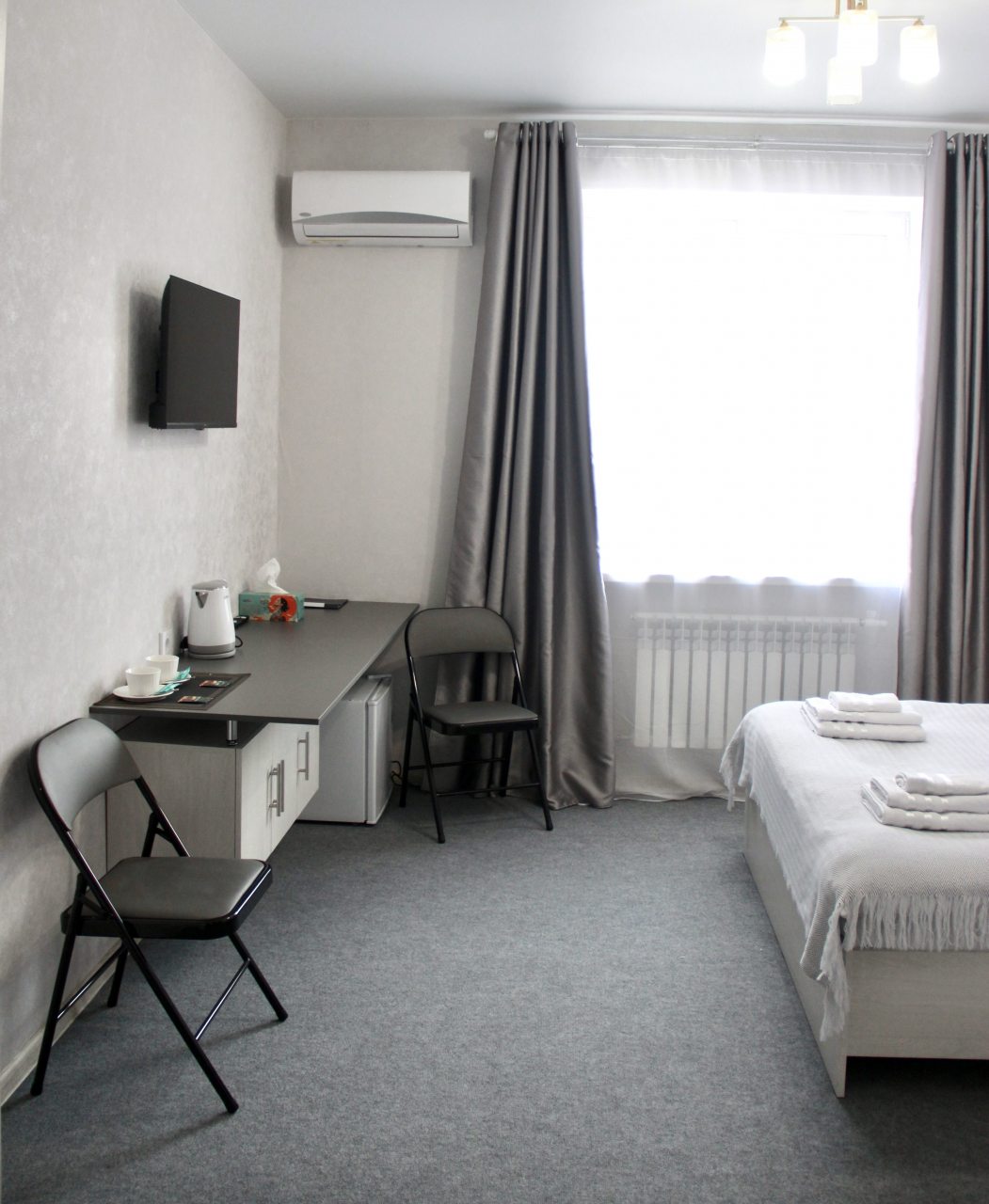 Двухместный (Стандарт с одной двуспальной кроватью), Отель Графит