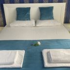 Трёхместный и более (Комфорт с балконом), Гостиница Олина