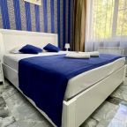 Трёхместный и более (Комфорт с балконом), Гостиница Олина