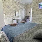 Трёхместный и более (Комфорт с балконом), Гостиница Олина