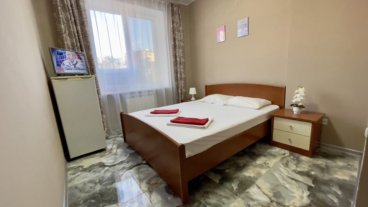 Двухместный (Стандарт с двуспальной кроватью), Гостиница Олина