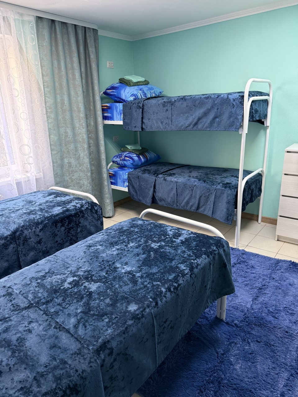 четырехместный