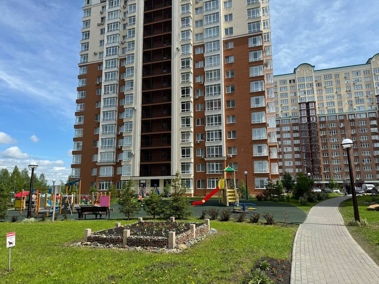 Апартаменты (Сибирь House возле Ледового Дворца), Апартаменты Сибирь House напротив Ледового дворца