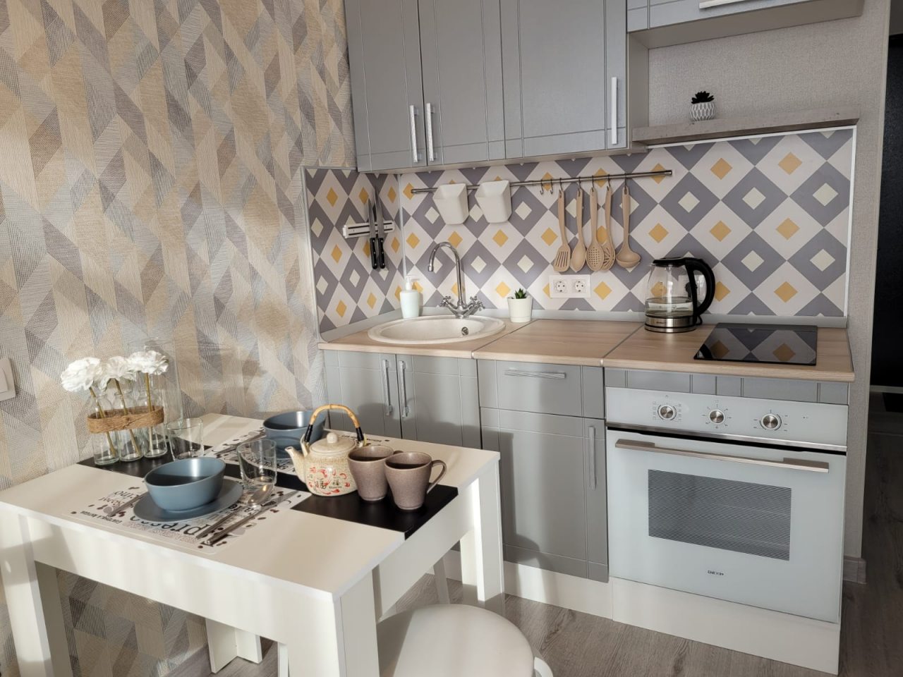 Апартаменты (Сибирь House около Кадетского корпуса), Апартаменты Сибирь House около Кадетского корпуса