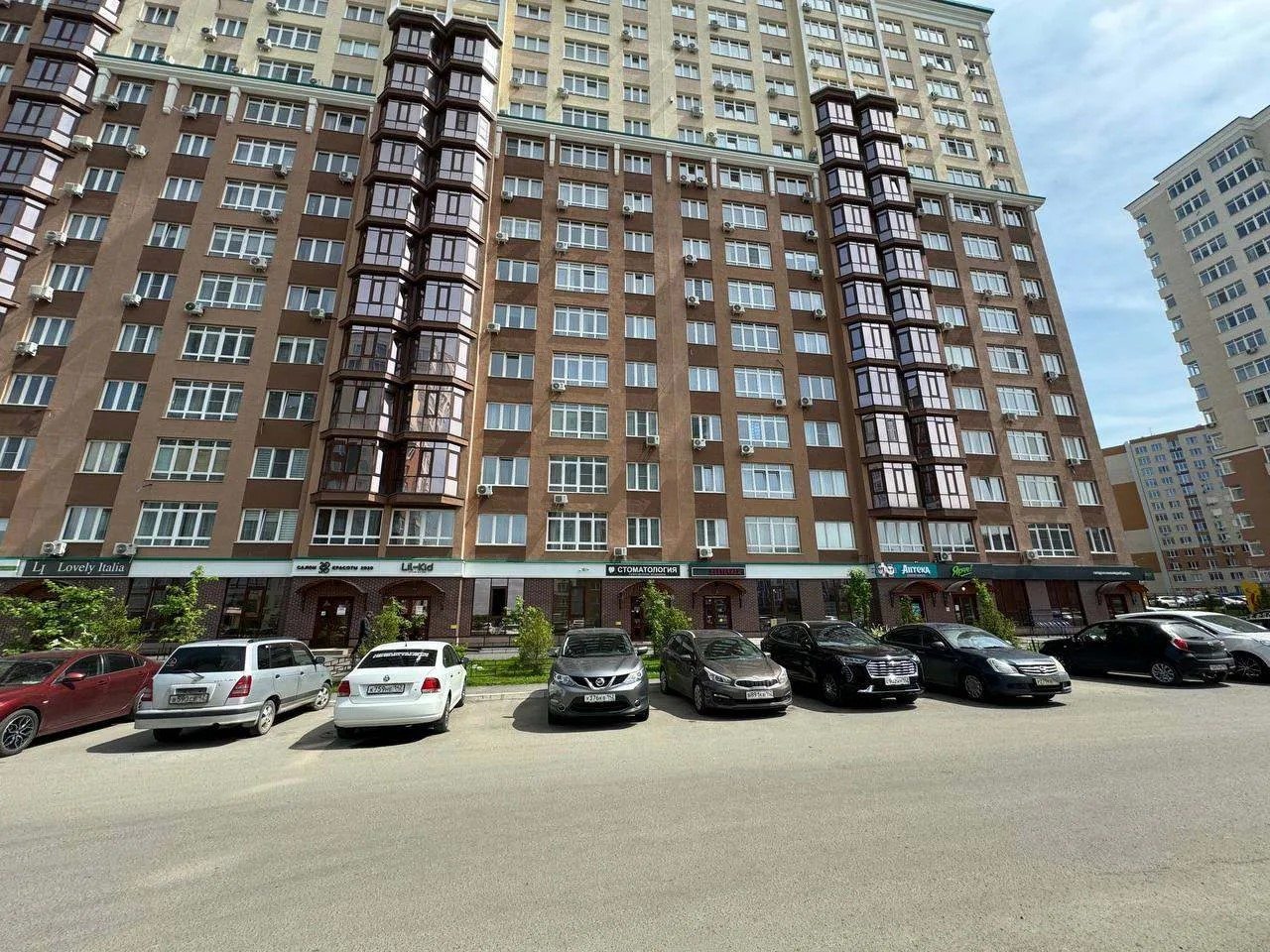 Апартаменты (Сибирь House около Кадетского корпуса), Апартаменты Сибирь House около Кадетского корпуса