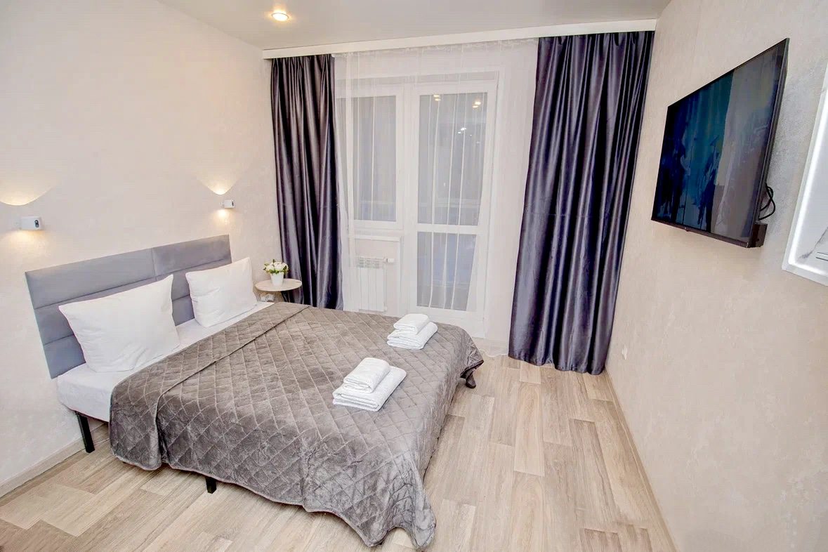 кровать двуспальная