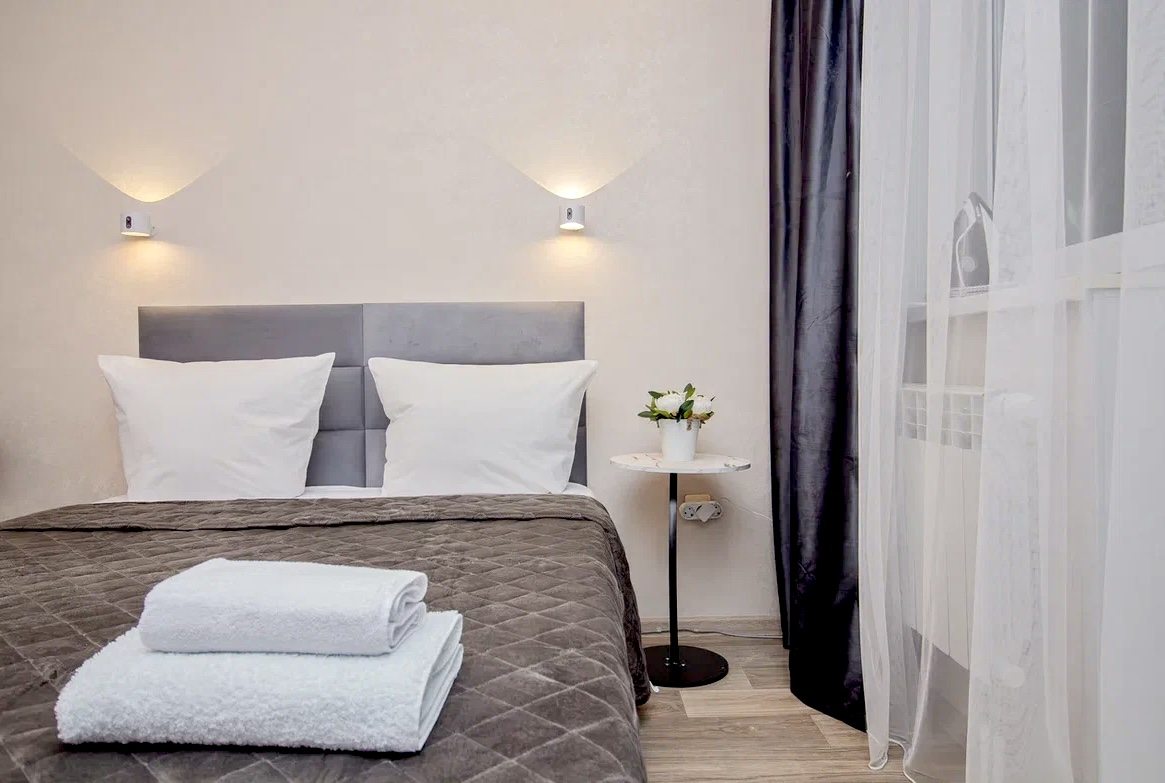 кровать двуспальная