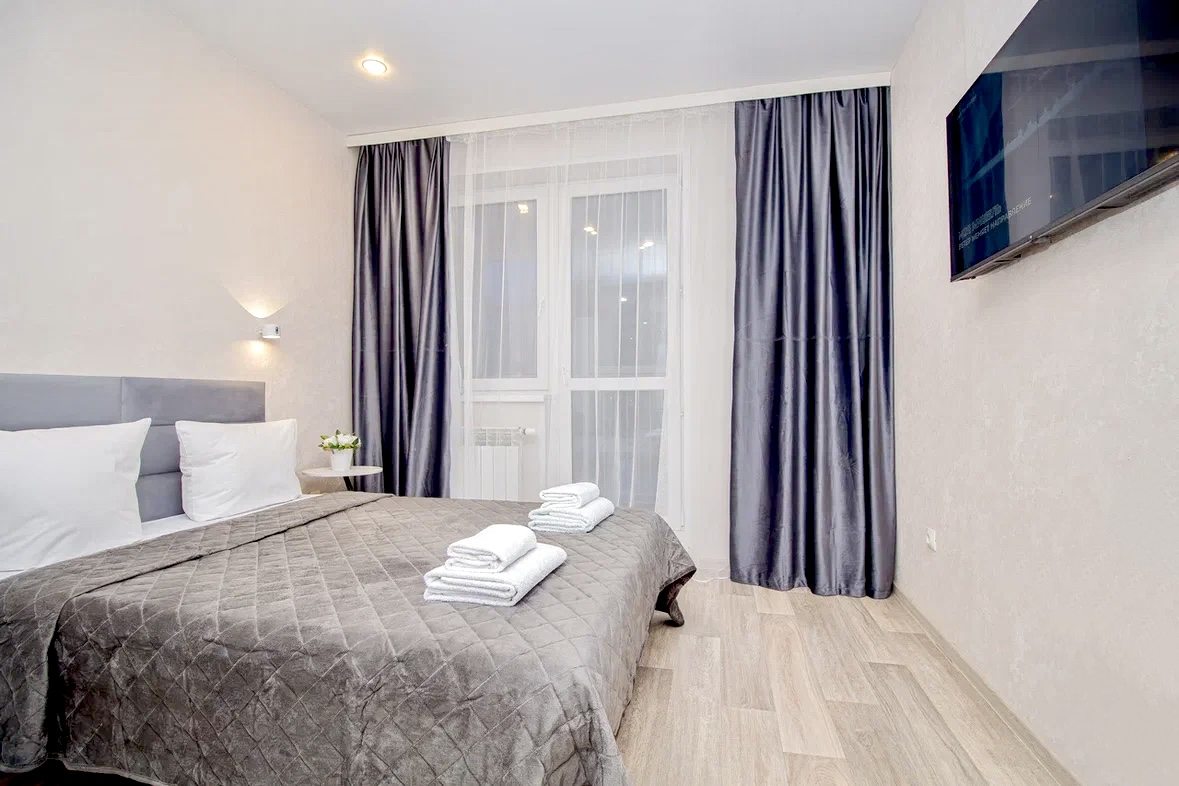 кровать двуспальная