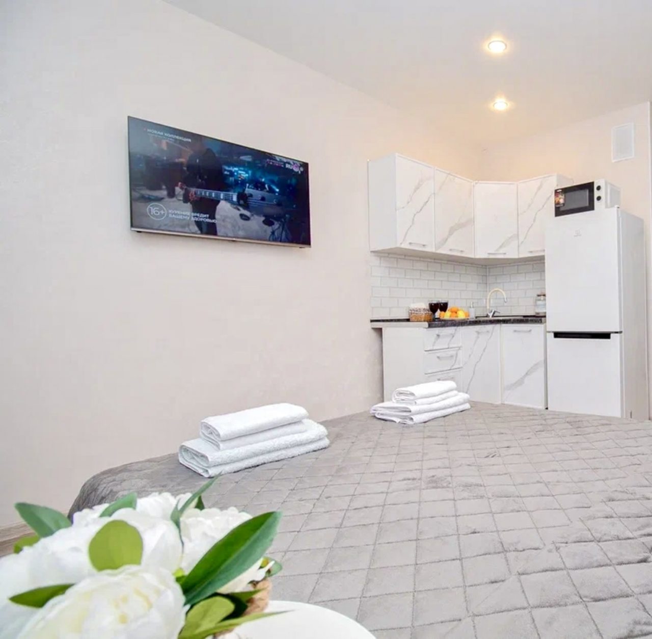 кровать двуспальная