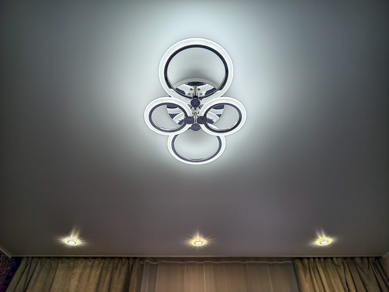 Апартаменты (Сибирь House рядом с теннисным кортом), Апартаменты Сибирь House рядом с теннисным кортом