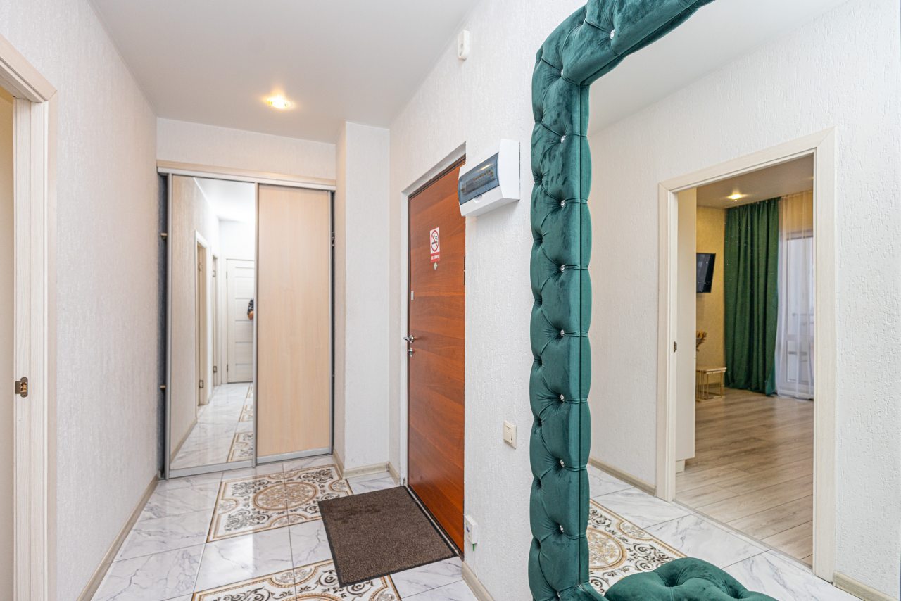 Апартаменты (Сибирь House рядом с теннисным кортом), Апартаменты Сибирь House рядом с теннисным кортом