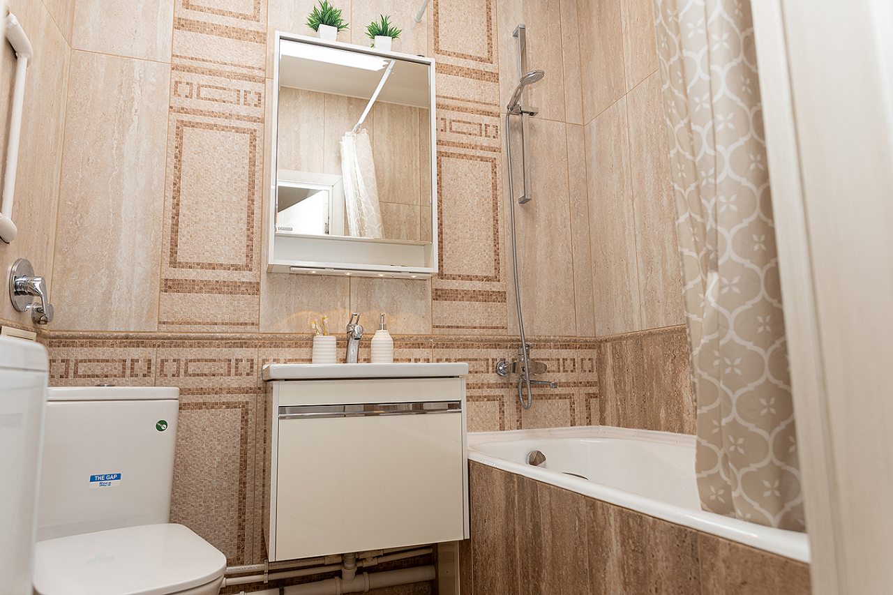 Апартаменты (Сибирь House рядом с теннисным кортом), Апартаменты Сибирь House рядом с теннисным кортом