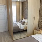 Апартаменты (Сибирь House рядом с теннисным кортом), Апартаменты Сибирь House рядом с теннисным кортом