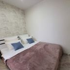 Двуспальная кровать для отдыха