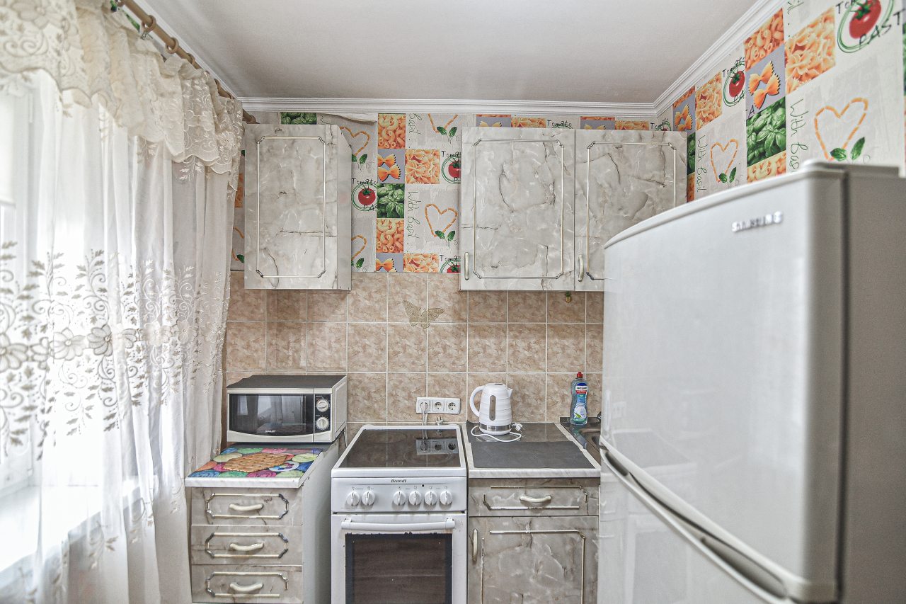 Трёхместный и более, Апартаменты Мира 367