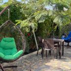 Качели, Гостевой дом Диамант