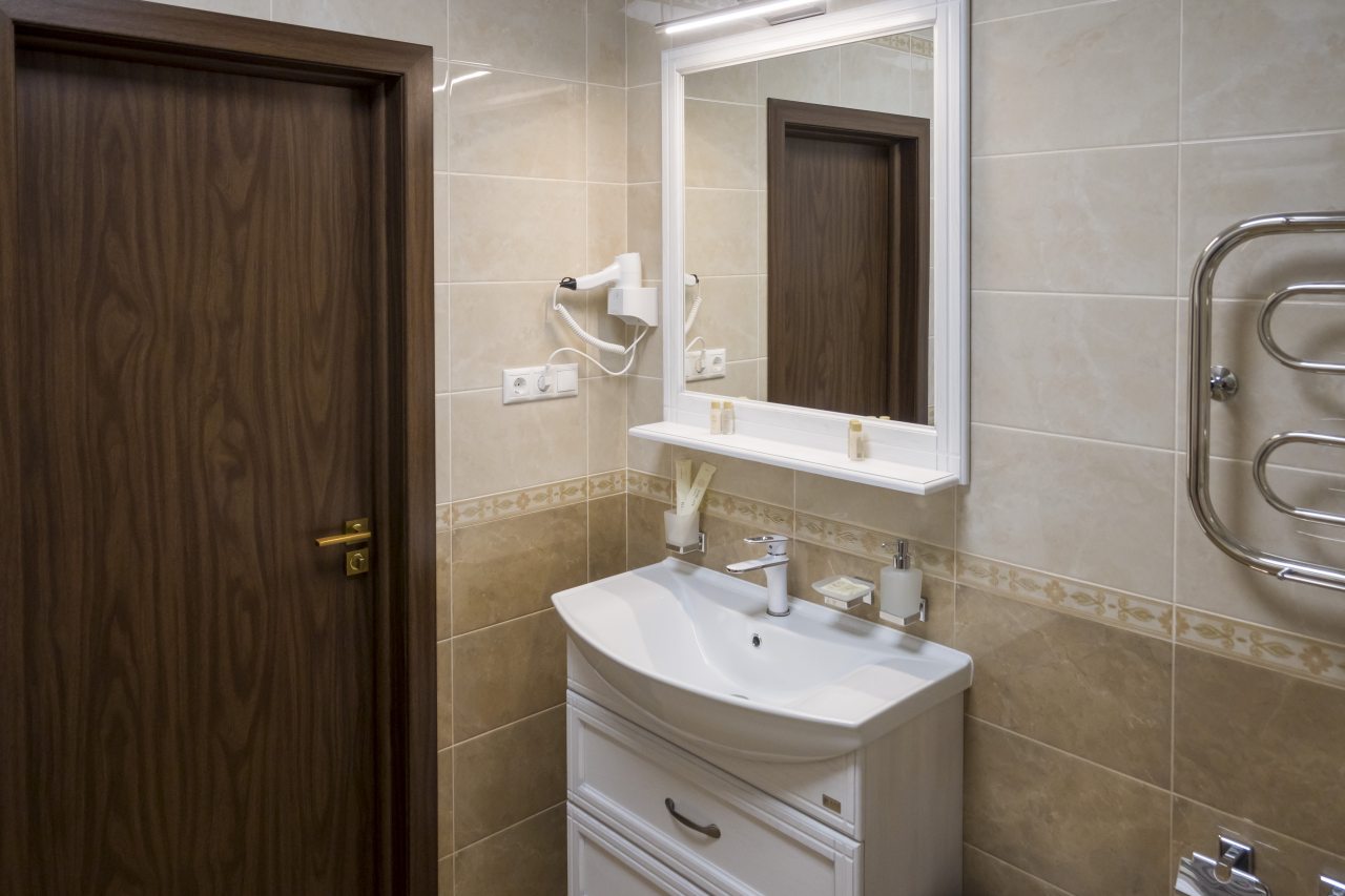 Полулюкс (Джуниор сюит), Гостиница Парковая