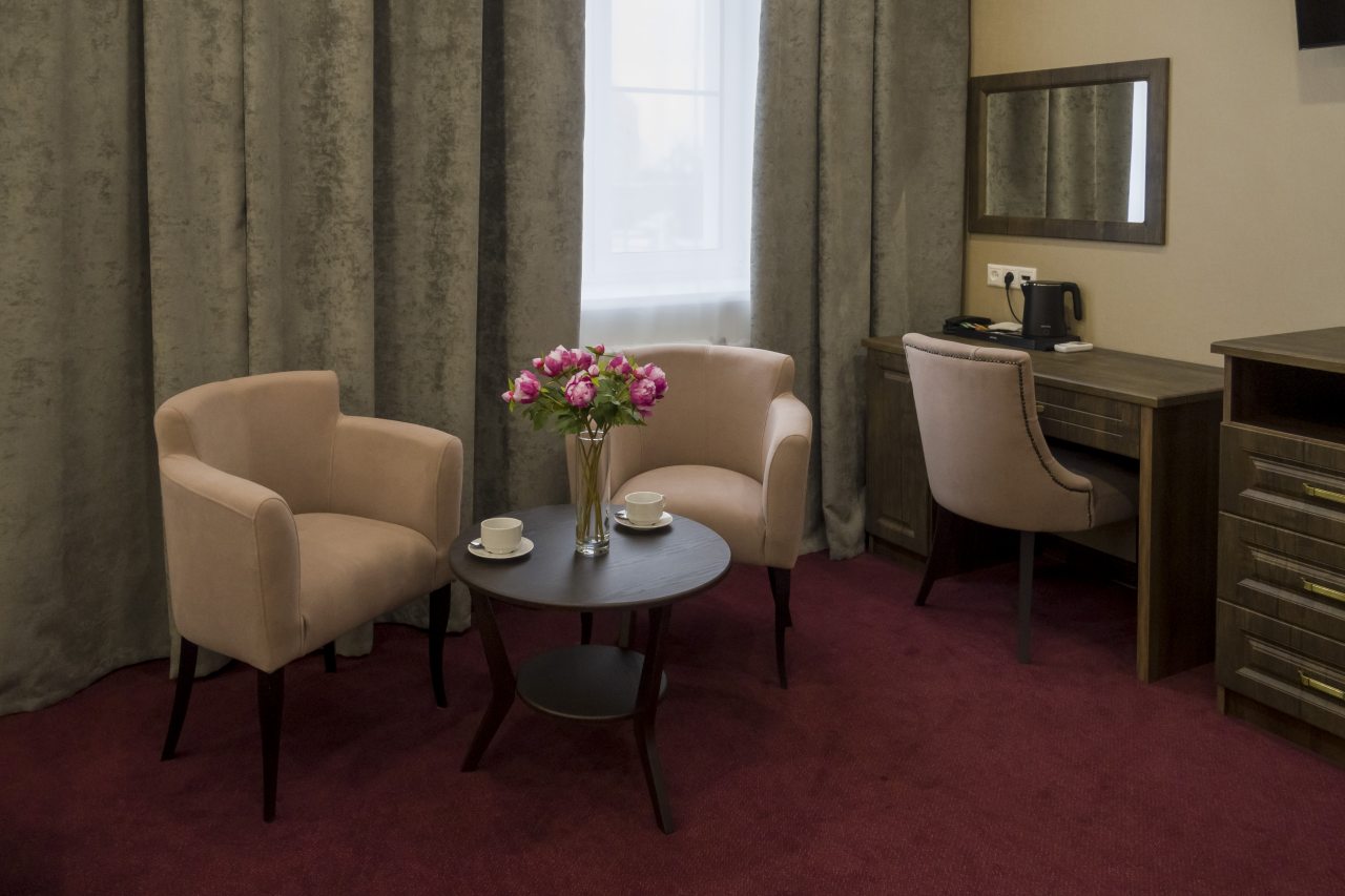 Полулюкс (Джуниор сюит), Гостиница Парковая