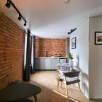 Сьюит (Двухкомнатный делюкс Apt# 302), Бутик-Отель Дом с гаргульями