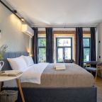 Апартаменты (Однокомнатные  Делюкс Apt# 201), Бутик-Отель Дом с гаргульями