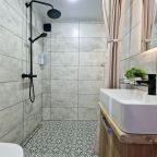 Апартаменты (Однокомнатные  Делюкс Apt# 201), Бутик-Отель Дом с гаргульями