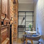 Люкс (Двухкомнатный люкс Apt# 202), Бутик-Отель Дом с гаргульями