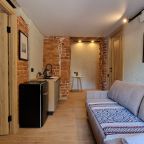 Люкс (Двухкомнатный люкс Apt# 202), Бутик-Отель Дом с гаргульями