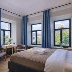 Люкс (Однокомнатный Apt# 204), Бутик-Отель Дом с гаргульями