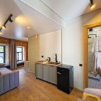 Люкс (Двухкомнатный люкс Apt# 208), Бутик-Отель Дом с гаргульями