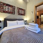 Люкс (Двухкомнатный люкс Apt# 209), Бутик-Отель Дом с гаргульями