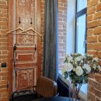 Люкс (Двухкомнатный люкс Apt# 209), Бутик-Отель Дом с гаргульями