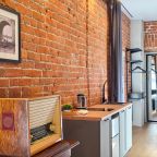 Люкс (Двухкомнатный люкс Apt# 210), Бутик-Отель Дом с гаргульями