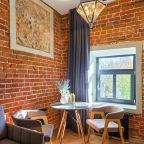 Люкс (Двухкомнатный люкс Apt# 210), Бутик-Отель Дом с гаргульями