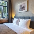 Люкс (Трехместный люкс Apt# 211), Бутик-Отель Дом с гаргульями