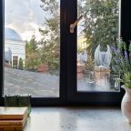 Люкс (Трехместный люкс Apt# 211), Бутик-Отель Дом с гаргульями