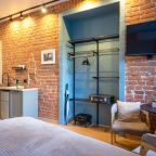 Люкс (Трехместный люкс Apt# 211), Бутик-Отель Дом с гаргульями